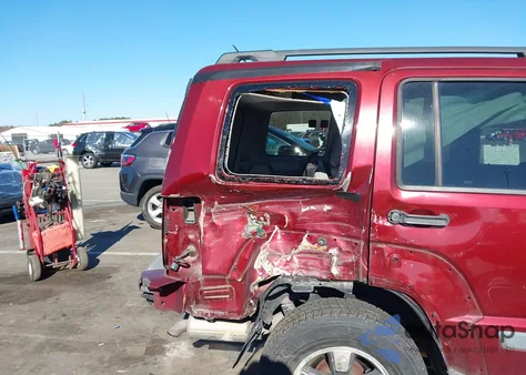 2008 Jeep Liberty Sport z USA, uszkodzony, nr VIN 1J8GN28K38W182375